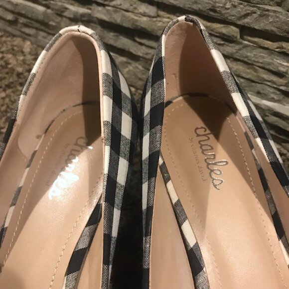 Cute Charles David Black and White Check Plaid Kitten Heel Pumps - Picture 10 of 12